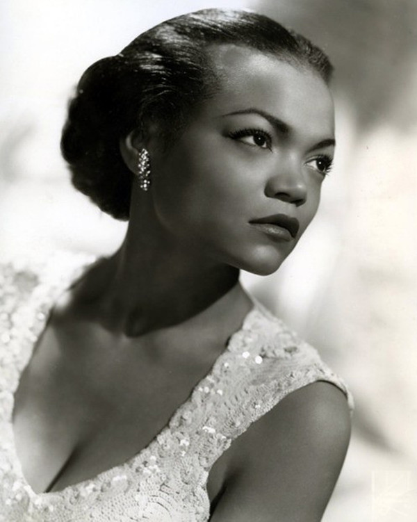 The Story You Didn't Know About Eartha Kitt's 'Santa Baby